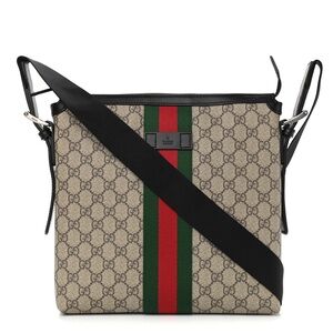 Gucci Web GG Supreme Flat Messenger